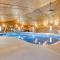 Epic Indoor Pool w/slide & hot tub close to beach - Bridgman