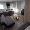 Spacious Studio Maidstone - Redecorated Oct 2023