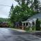 Chalet du Village - Rustic charm, lake - beach access