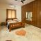Elegant - 3BHK AC Villa with Lawn BanjaraHills HYD