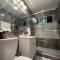 Happy Disneyland 3 Bedroom Home - Midway City