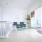 Villa Biru with Private Pool & Balcony