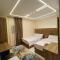 Discover pyramids inn