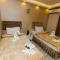 Venus Pyramids Inn - Top Roof Access W Free Break Fast - 开罗
