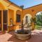 Tuscany Villa Gorello. Villa in Toscana. Jacuzzi con tetto in cristallo,piscina