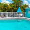 2 Bed Cottage with Pool, Close to Beach! BBQ Grills & Patio - Fort Myers