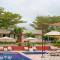 Golden Hill Parker Hotel - Elmina