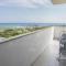 Room in BB - BB Balconi Sul Mare standard room with balcony overlooking the sea la Staffa