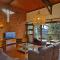 Villa 4-BR Klub Bunga No 8 Batu Malang