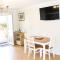 Corton Retreats At Waterside Park