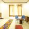 Hotel De Clark Luxury Airport Hotel near Delhi IGI Airport T3 with Free WiFi & 24x7 Check-in