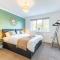 5 Bed House Heathrow Egham Virginia Water Sleeps 7 or Up To 8 If Sharing Beds, Mid To Long Term Bookings Welcome - Egham