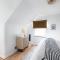 Cozy and Freshly Updated 3BR Home Walking Distance - Саут-Бенд