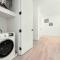 Contemporary Luxury BR, EWR AIRPT, Nyc, Free Pkng, Prudential CNTR, American Dream Mall