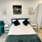 Luxury Studio Apartment - Harrow on the Hill