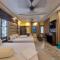 Holiday Beach Resort !! Beach Distance 50 Mts !!