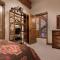 Teton Springs Cabin with Private Hot Tub and Air Conditioning - 维克托