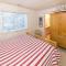 Fairbanks House with beach access just steps from your front door - Virginia Beach