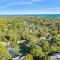 Spacious Modern Home with Separate In Law Suite, Walk to the Beach and Restaurants - يارموث