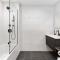 Luxury 3BR Duplex w Private Patio in Upper East