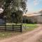 Stirling Homestead Farmstay Cottages Mansfield - Mansfield