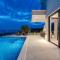 NEW! Stylish Villa Olea with heated pool and panoramic sea views - Podstrana