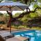 Nomads Den Luxury Villa with Riverbed View - Hoedspruit