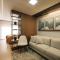 Loft com sacada, lareira e garagem no Parque Una