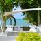 Lovely Azuri Appartment on groundlevel , private garden
