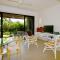 Lovely Azuri Appartment on groundlevel , private garden