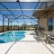 Plenty of Space, Games Room, and Your Own Private Pool - Davenport