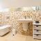 Luxurious 4 Bedroom New England Style Villa - Trewhiddle V17