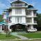 Humble Holiday Home Kufri S H I M L A with Lawn and Amazing View
