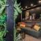 Heavens Garden / / Luxury penthouse downtown