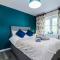 Manchester comfortable 3 bedroom house, Free parking, WiFi & Disneyplus - Ворслі