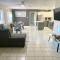 Sunshine Acre 2B 2B King Master Suite, BIG Yard