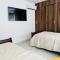 Rustic Elegance St