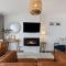 Sea Urchins - Sea Front Apartment with Views