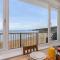 Sea Urchins - Sea Front Apartment with Views