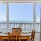 Sea Urchins - Sea Front Apartment with Views