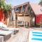 Byron Blisshouse - multi-home retreat with pool