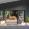 Melaleuca - luxury 4BR retreat with pool - Suffolk Park