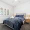 Johnnos Cottage - Prime Location - Sleeps 4