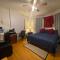 2 Rooms, Massage Seat, and free regulation parking street at weekends, THE BEST CHOICES!!