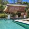 Drift - 3 BR home near town & beach with pool