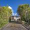 Spacious with fabulous views overlooking the city