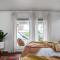 Gidgets House - renovated beach house with hot tub