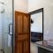 Le lagon bleu guest house by Hyde tide