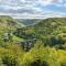 The Pudding Stop - Bakewell - Free Parking