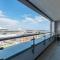 OPEN BALCONY RIVER VIEW! WoW